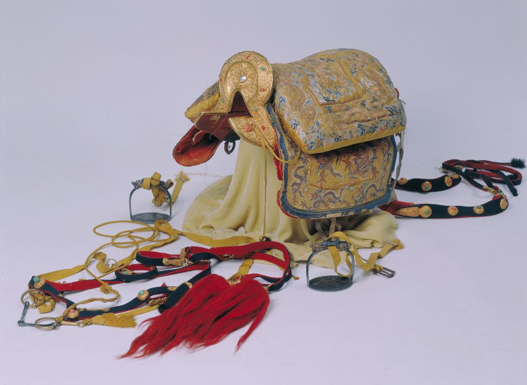 图片[2]-Wood inlaid with copper, gold-plated with pearl stone, coral, saddle for Emperor Shunzhi-China Archive